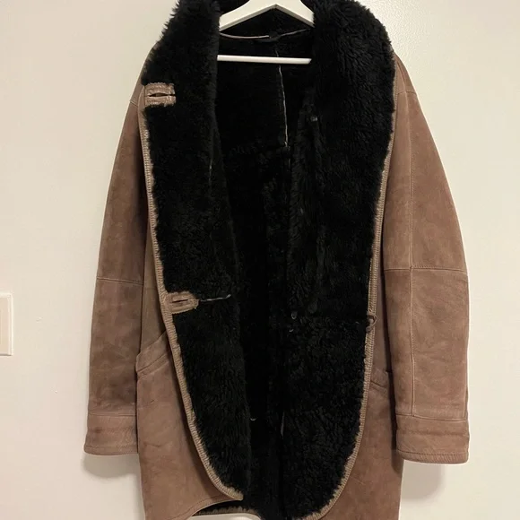 Fritala brown suede shearling coat with black trim, made in Finland - Picture 4 of 10